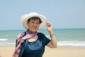 女富豪沦为死刑犯，72岁出狱扫厕所，81岁再次成为千万女富翁图片