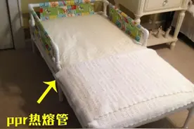 这业主脑洞实在大，用“热熔管”来做床，孩子睡上面舒服还省钱图片