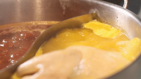 火锅店吃的有黄有稠的花胶鸡锅 2026年火锅店的花胶鸡汤 浓稠