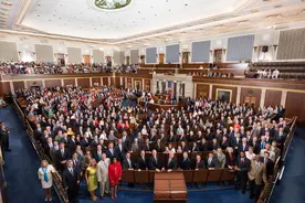 美33亿刚到以色列，伊朗就遭三方黑手攻击，发生大爆炸和网络瘫痪图片