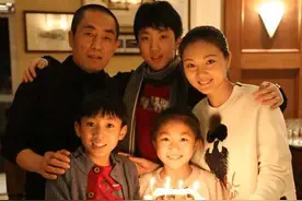 5位“老夫少妻”的导演，有人相隔31岁，有人70岁生二胎图片