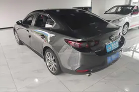 玩了一辈子鹰，被鹰啄了眼！几百公里的新车居然让二手车商都上当图片