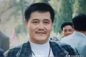 揭开赵本山的遮羞布：走红后抛妻弃子，前妻带残疾儿子靠洗碗为生图片