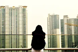 年轻人买房最大的压力，并不是高房价，而是长达30年的房贷图片