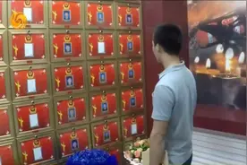 全队27名消防战士，只剩他一人幸存，却被指责苟且偷生！纪录片图片