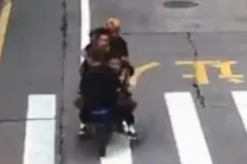 一辆共享单车，五个小伙子骑？“驶”不得图片
