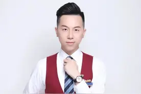 南航聊天室 | 空乘小哥哥是怎么练成的？图片