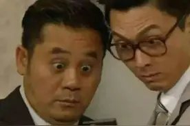 惊呆！500克黄金制成1000颗纯金大米，被艺术家扔进黄浦江？网友炸锅图片
