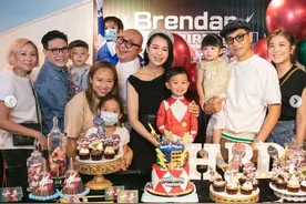 胡杏儿为大儿子庆生，一家五口温馨出镜，郑嘉颖夫妇等人到场祝贺图片