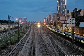 湖南首个开通火车的城市，有个特等火车站，然而没有一趟始发列车图片