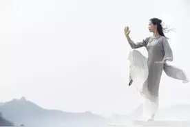 真正气场强大的人：定静、定心、定场图片