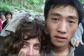 08年汶川地震，四川小伙搭救以色列女孩，13年后重逢见证中以友谊图片