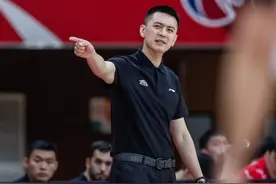 为韩德君出头！杨鸣怒喷同曦球员登上热搜 但这次却获得球迷力挺图片