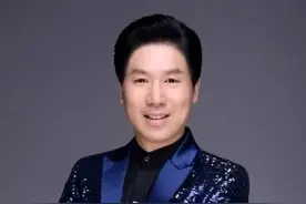 皖籍歌唱家郑昌进演唱《毛主席的恩情比山高比水长》！深情+动听图片