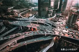 中国最复杂的立交桥，耗时7年建成，如同立体的迷宫，导航都崩溃图片