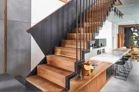 小复式楼梯下空间别浪费，掌握这2种设计，让你的家多出5平米图片