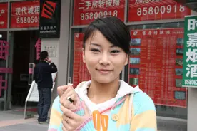 14年前，落选超女异想天开，想用别针换别墅，如今过得怎样？图片