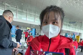 【战疫一线 青年担当】95后护士朱海秀：我不是英雄，只是做了自己该做的图片