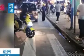 女骑手深夜偶遇老公载着美女兜风，婚姻里女人有多懂事就有多委屈图片