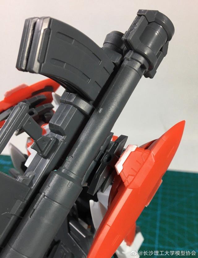 宅客模玩原创测评：青岛社 1/48 烈焰魔剑 测评（素组+展示部分）