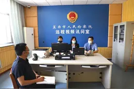 引发众怒！青岛一未成年女孩被生父继母强迫卖淫！法院判了图片