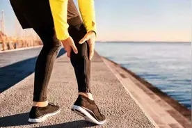 运动后肌肉酸痛怎么办，分享5招缓解方法，还有一个放松神器图片