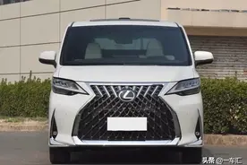 丰田埃尔法”亲大哥“，雷克萨斯LM300h御世版，堪称移动的头等舱图片