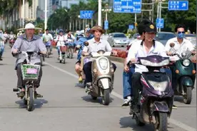 电动车第一格电很耐用，为什么后面的掉很快？师傅告诉你真实原因图片