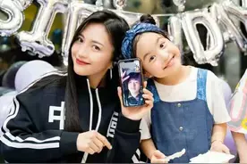 还记得包贝尔的女儿饺子吗？李诞都想拜她为师图片