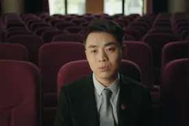 泪目！陶勇医生说左手的伤是自己的勋章图片