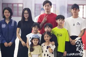 《乔家的儿女》开机，高颜值主角不算啥，这对“夫妇”阵容绝了图片