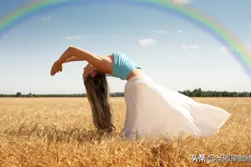 最全瑜伽体式开肩瘦肩美背（附动图 上）肩膀越练越灵活，效果绝了图片