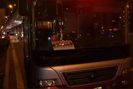 长春市交通运输管理局组织加开夜间公交车，公交师傅喊你晚上出来兜风图片