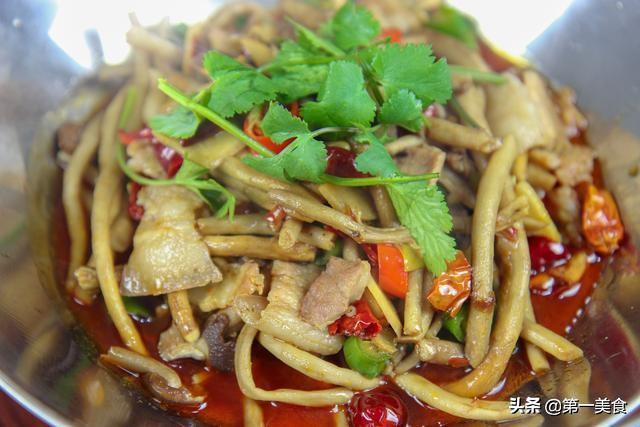 茶树菇这样吃最解馋，做法常见，简单又下饭，成本才几块钱