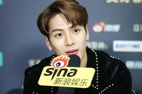 王嘉尔每次到洛阳，都会去王一博家，原因很搞笑图片