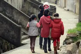 社会抚养费废除，过去30年“超生”父母交了多少钱？图片