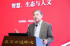 蔡昉：中国或2025年达人口峰值 但城镇化仍能创造大量人口红利图片