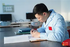 酒泉卫星发射中心2020年航天任务收官之战，他是最年轻的指挥图片