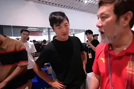 52岁孙楠又瘦了！身形和于和伟相似险些认不出，近照似30岁帅小伙图片