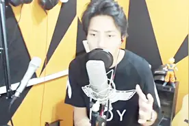 孤单的时候不要听这首歌，卖血哥翻唱《需要人陪》听得人要哭了视频封面