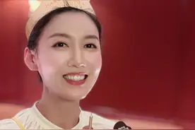 佟丽娅为闺蜜高露庆生，称呼毫不避讳，甚至在演戏中擦出爱情味道图片