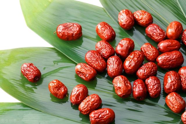 每日懂一味中药——大枣：补气养血，镇定安神