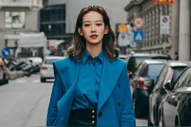 女人如果不差钱，过年建议买这3件衣服，时髦又高级，潮人都在穿图片