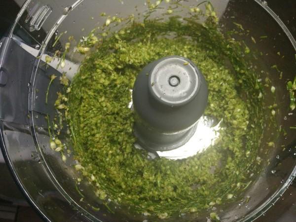 这才是韭菜花的正确腌制做法，味道鲜美好吃，方法超简单