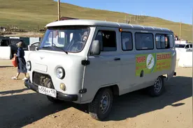强大的四驱面包车-奥利洪岛极限路况体验UAZ-452图片