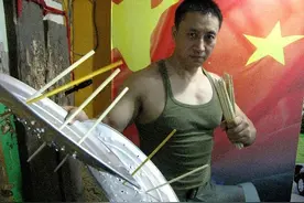 中国保镖李旭：曾被巴菲特重金聘请，时薪28万，如今从事安保培训图片