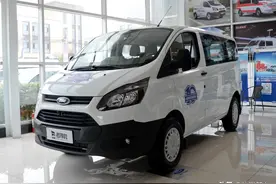 最低售价12.64万元 实拍全顺图片