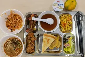 看完广州外企食堂伙食，再看本土工厂伙食，网友：没对比就没伤害图片