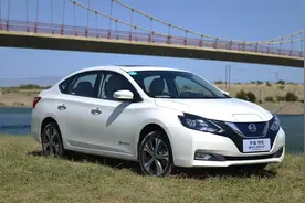 一款纯粹的家用电动车，轩逸纯电靠谱耐开，续航里程为338km图片