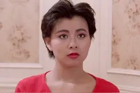 港姐选秀出身，红过邱淑贞，二婚嫁豪门生龙凤胎，51岁依旧貌美图片